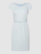 BETTY & CO WHITE Etuikleid mit Taillengürtel in Hellblau, Größe 46