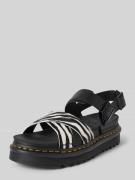 Dr. Martens Plateau-Sandale mit Animal-Print Modell 'Voss II' in Black...