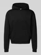 REVIEW Hoodie mit Känguru-Tasche in Black, Größe M