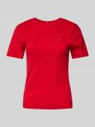 Tommy Hilfiger Slim Fit T-Shirt mit Label-Detail in Rot, Größe XXXL