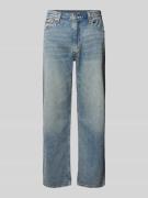 Levi's® Relaxed Fit Jeans Modell '555' in Hellblau, Größe 36/32