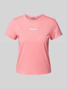 Review T-Shirt mit Label-Print in Pink, Größe L
