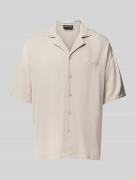 Pegador Freizeithemd mit Label-Stitching in Taupe, Größe L