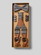 Prince Bowtie Fliege, Hosenträger und Einstecktuch im Set in Hellbraun...