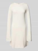 Review Strickkleid mit Rundhalsausschnitt in Offwhite, Größe L