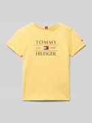 Tommy Hilfiger Kids T-Shirt mit Label-Print in Gelb, Größe 104