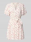 Only Tailliertes Minikleid mit Bindegürtel Modell 'NOVA' in Weiss, Grö...