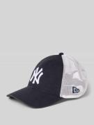 New Era Trucker Cap mit Statement-Stitching Modell 'WASHED 9TWENTY®' i...