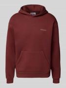 REVIEW Hoodie mit Label-Schriftzug in Rostrot, Größe L