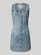 Tommy Jeans Figurbetontes Jeanskleid aus Baumwoll-Mix in Hellblau, Grö...