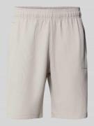 Pegador Relaxed Fit Shorts mit Plisseefalten Modell 'TROY' in Hellgrau...