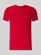 Tommy Hilfiger Slim Fit T-Shirt aus Baumwoll-Elasthan-Mix in Rot, Größ...