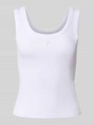 Guess Tanktop in Ripp-Optik mit Label-Detail in Weiss, Größe L
