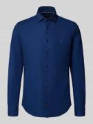 Tommy Hilfiger Tailored Slim Fit Businesshemd mit Kentkragen in Marine...