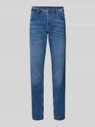 Christian Berg Men Regular Fit Jeans mit Eingrifftaschen in Hellblau, ...