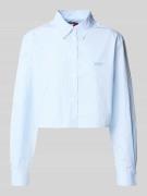 Tommy Jeans Cropped Fit Hemdbluse aus reiner Baumwolle in Hellblau, Gr...