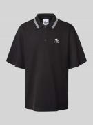 adidas Originals Loose Fit Poloshirt mit Label-Stitching in Black, Grö...