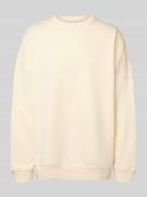 adidas Originals Sweatshirt mit Rundhalsausschnitt in Beige, Größe M