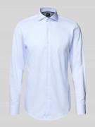 BOSS Slim Fit Businesshemd aus reiner Baumwolle in Bleu, Größe 42