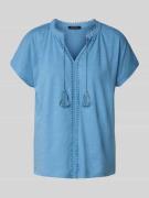 More & More T-Shirt mit Tunikakragen und Häkelspitze in Rauchblau, Grö...