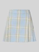 Hugo Blue Minirock mit gelegten Falten Modell 'Rideli' in Hellblau, Gr...