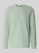 Christian Berg Men Pullover mit Label-Patch in Schilf, Größe 3XL