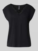 Pieces Loose Fit T-Shirt mit Spitzenbesatz Modell 'KAMALA' in BLACK, G...