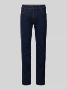 Christian Berg Men Straight Fit Jeans mit Brand-Detail in Jeansblau, G...