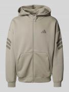 adidas Sportswear Oversized Sweatjacke mit Label-Print in Taupe, Größe...