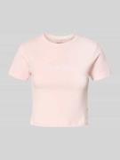 Guess Jeans Cropped T-Shirt mit Label-Stitching in Rosa, Größe L