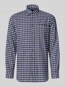 Christian Berg Men Regular Fit Freizeithemd mit Kentkragen in Marine, ...