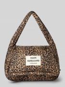 MADS NØRGAARD Shoulder Bag mit Logo-Patch Modell 'Pillow' in Mittelbra...