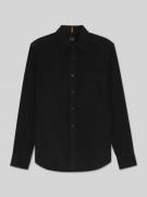 BOSS Orange Regular Fit Freizeithemd aus reiner Baumwolle in Black, Gr...