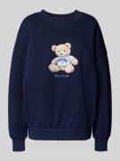 Review Oversized Sweatshirt mit Label-Print in Marine, Größe M