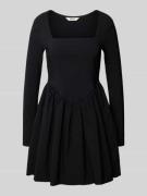 Only A-Linie Langarmkleid aus Viskose-Mix Modell 'MENIA' in Black, Grö...