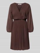 ZABAIONE Knielanges Kleid mit Plisseefalten Modell 'Im44sa' in Mittelb...