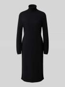 s.Oliver RED LABEL Slim Fit Strickkleid aus Viskose-Mix in BLACK, Größ...