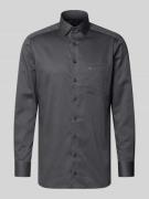 OLYMP Modern Fit Businesshemd mit Kentkragen Modell 'NEW KENT' in Silb...