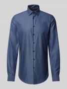 Jake*s Slim Fit Businesshemd mit extra langem Arm in Marine, Größe 39/...