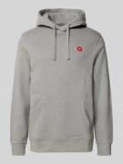 Wood Wood Hoodie mit Känguru-Tasche Modell 'Ash' in Mittelgrau, Größe ...