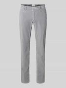 Brax Slim Fit Cordhose mit Gesäßtaschen Modell 'Fabio' in Silber, Größ...