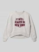 Garcia Sweatshirt mit Statement-Print und Rundhalsausschnitt in Mittel...