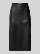 s.Oliver RED LABEL Ausgestellter Midi-Rock in Glattleder-Optik in Blac...