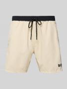 BOSS Badehose mit Paspelnaht in Kontrastfarbe Modell STARFISH' in Beig...