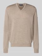 MAERZ Muenchen Strickpullover aus Schurwolle mit V-Ausschnitt in Beige...