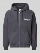 Wood Wood Sweatjacke mit Kapuze und Reißverschluss Modell 'Sven' in An...