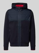 Christian Berg Men Regular Fit Jacke mit gefüttertem Stehkragen in Mar...