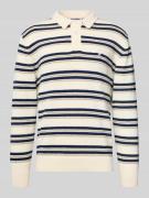 REVIEW Strickpullover mit Polokragen in Bouclé-Optik in Ecru, Größe L