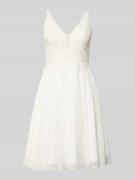 Luxuar Brautkleid mit Herz-Ausschnitt in Offwhite, Größe 36