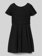 Happy Girls Knielanges Kleid mit Rundhalsausschnitt in Black, Größe 14...